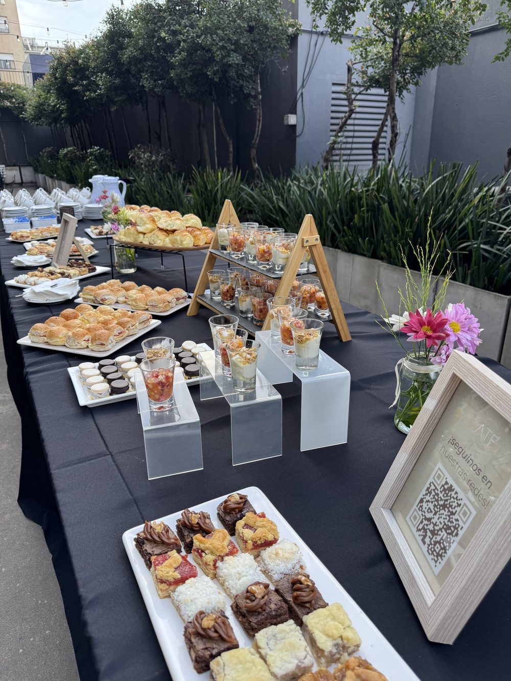 Mesa de evento corporativo de ATF